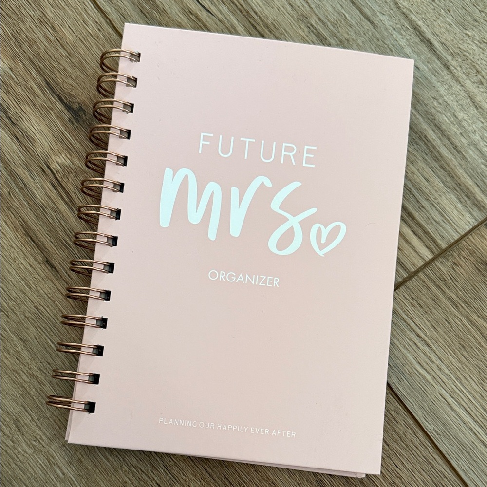 Pink Future Mrs Organizer